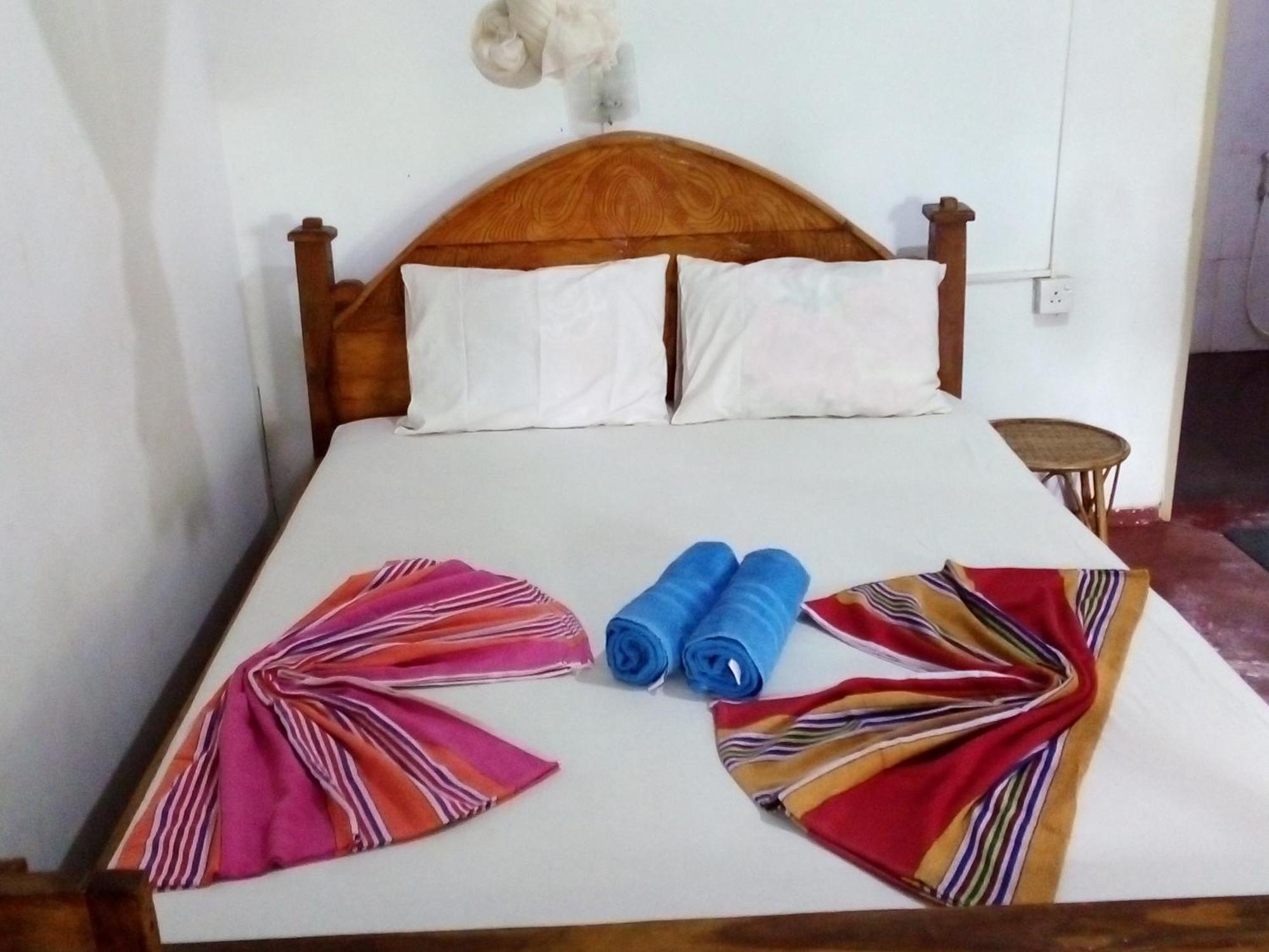 Bandula Home Stay Σιγκιρίγια Εξωτερικό φωτογραφία