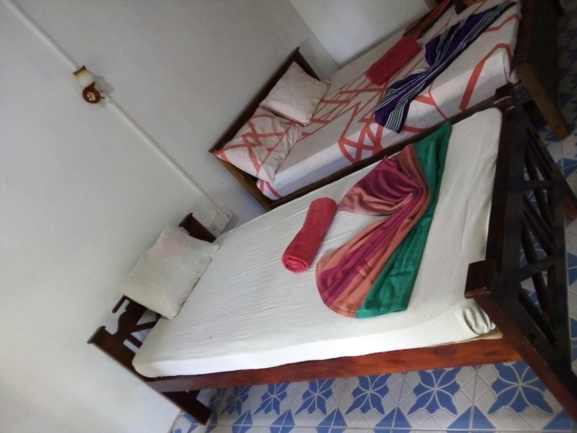 Bandula Home Stay Σιγκιρίγια Εξωτερικό φωτογραφία